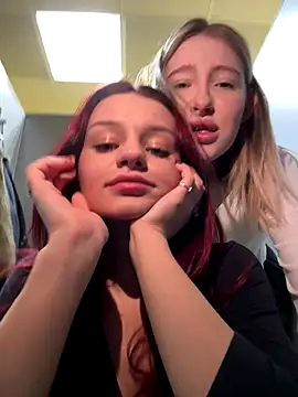 littlebitchesss webcam