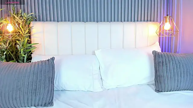 LinaGlam webcam stripchat model stream image