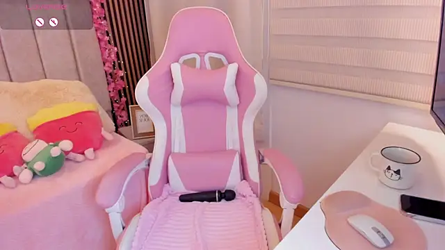 tamy_xoo (F young) - Plug on Ass