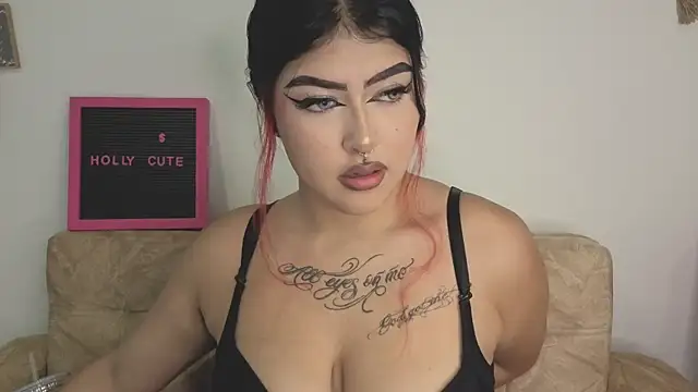 hollycute__ webcam
