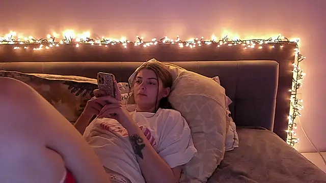 Fountainsquirtalexandra webcam