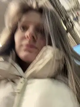 maryhiggins (F young) - Ride dildo