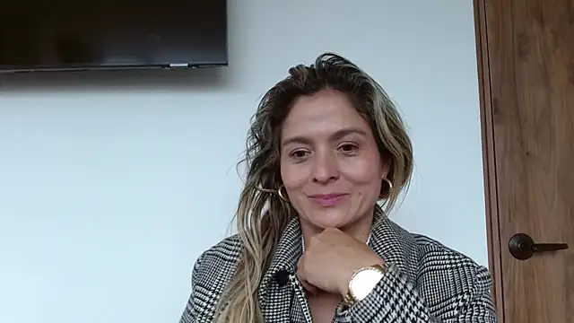 linda-mature43 webcam