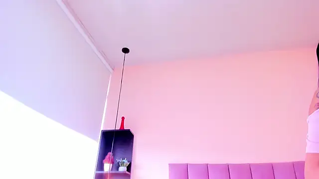 violet_myerrs webcam