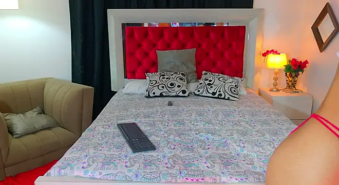 Chaarlotte_Evans webcam