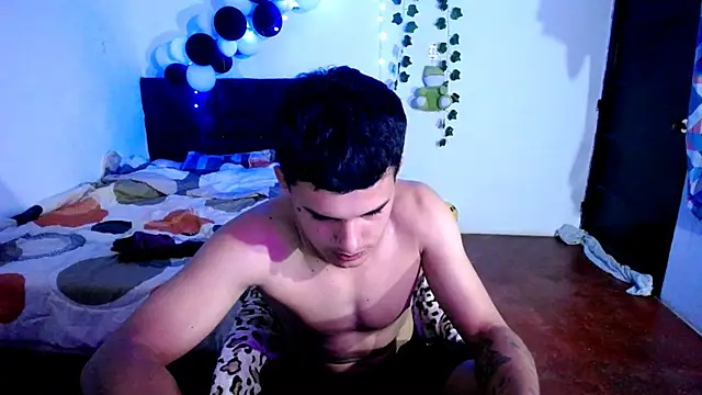 freddy_romas webcam