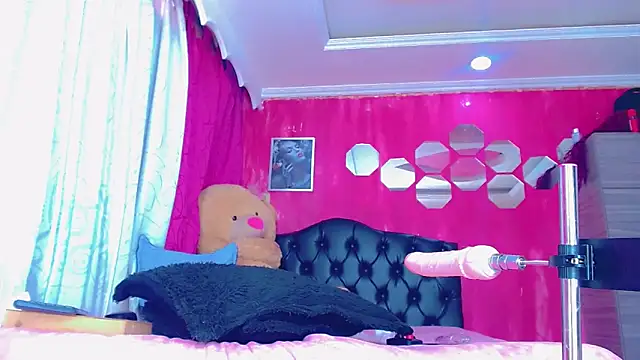 TiffanyMackensyy webcam