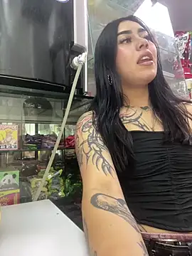 Webcam Model (emily_22x)  is live.Free join now!