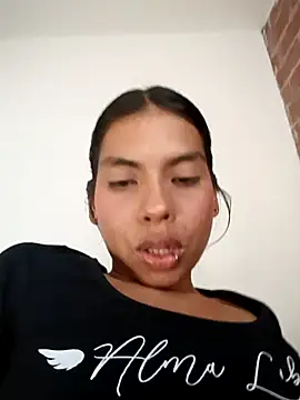 Webcam Model (_NaughtyNara)  is live.Free join now!