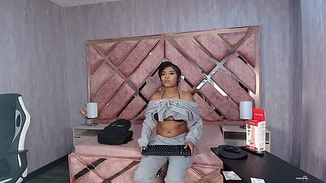 Alyssa_Brynn1 webcam