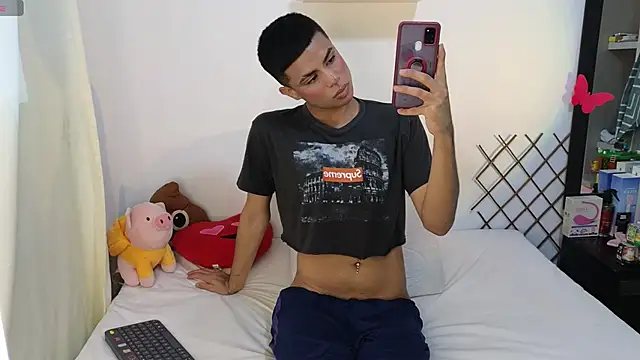 im_crissangel webcam