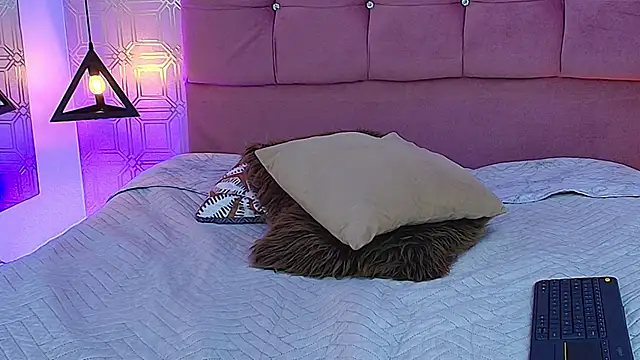 EmylyTaylor_FG webcam