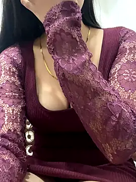 Thirsty_Malika webcam