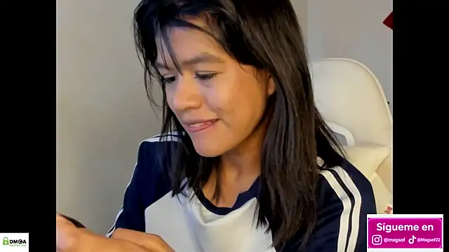 meganthompsonn22 webcam