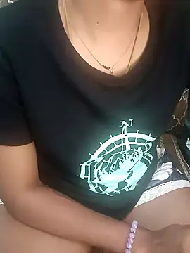 tamil_thaara03 webcam