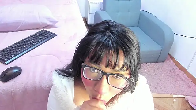 Latinabombsheell webcam