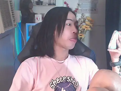 Miracle_TheBrat webcam