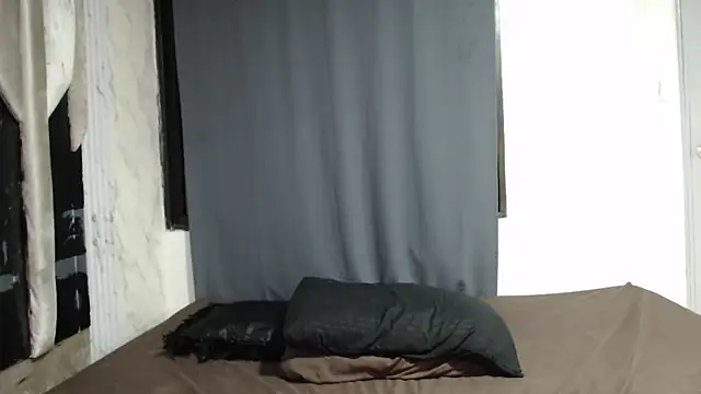 kiraawild - KiraaWild's free webcam - UK Sex Cams