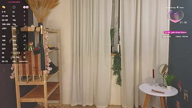 laracroftmansion webcam