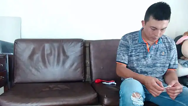 Courtney_Valeria webcam