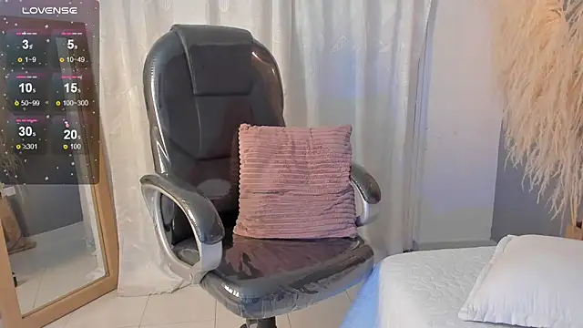 victoria_decapri webcam