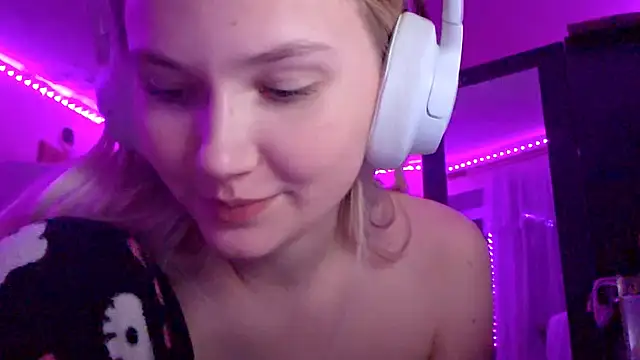 KarinRobertson webcam