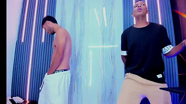 Play_boys_Hot2 webcam