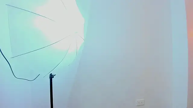 DAKOTA_SAKURA webcam