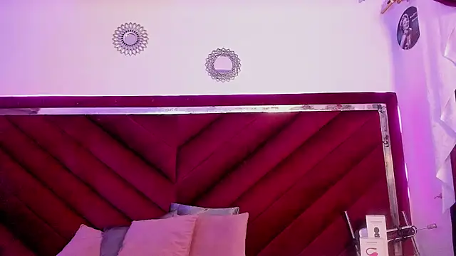 Charlotte_Brandt webcam