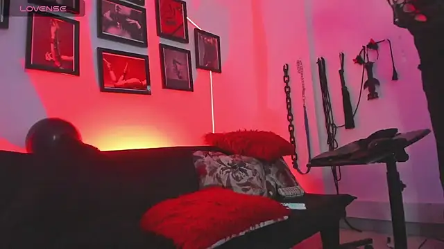 MistressNyx_cg webcam