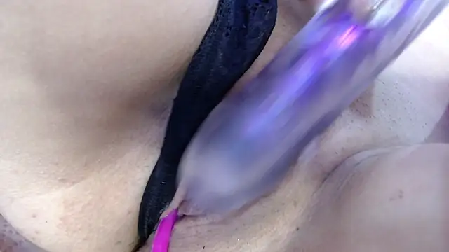 blackvelvetx69 webcam