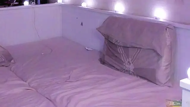 MaryDreaminess webcam