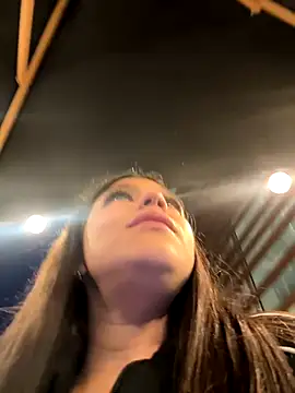 alyshanon18 (F young) - BOOBS OUT 2 MIN IN THE MALL🔥