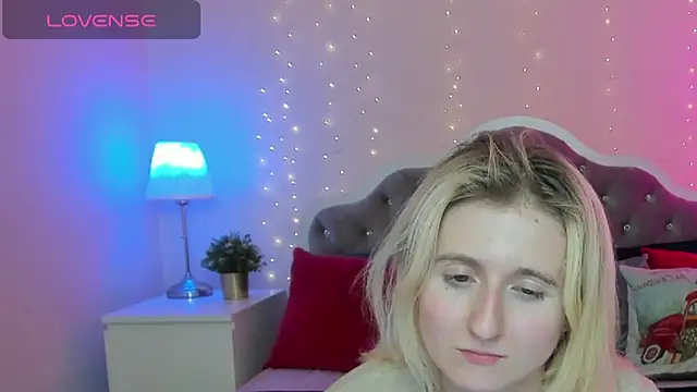 CamillaDreamer webcam