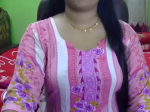 BengaliQueenStar webcam