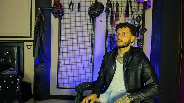 Twisted_Fantasy webcam