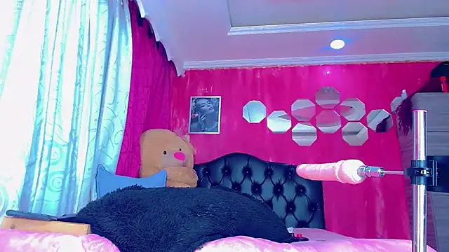 TiffanyMackensyy webcam