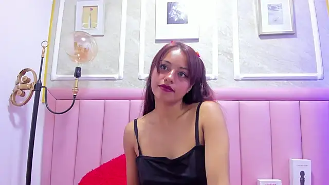 HoollyHendrix webcam