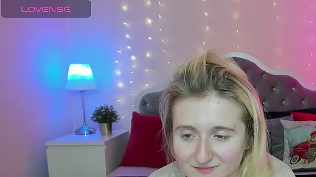 CamillaDreamer webcam