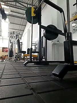 Belinda-Naughty webcam