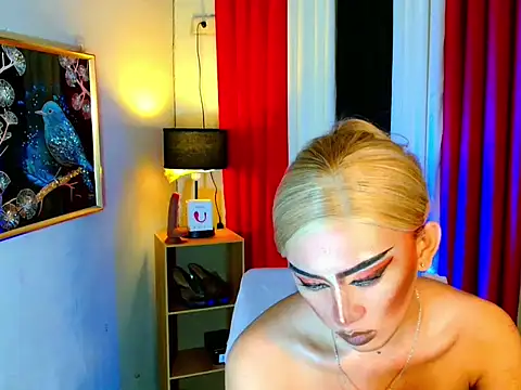 HOLLYWOOD_QUEEN_88 webcam