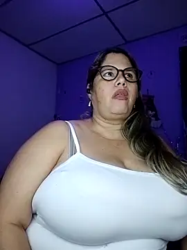 ellisw8 - EllisW8's free webcam - UK Sex Cams