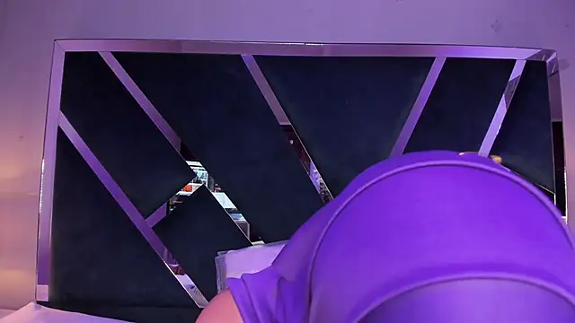 nahid_jaziri1 (F young) - nude and oil in boddy