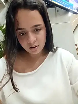 julieth_hot-69 (F young) - Take off my shorts and let's twerk