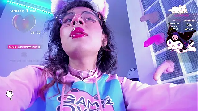 Sweet-SharoKitty webcam