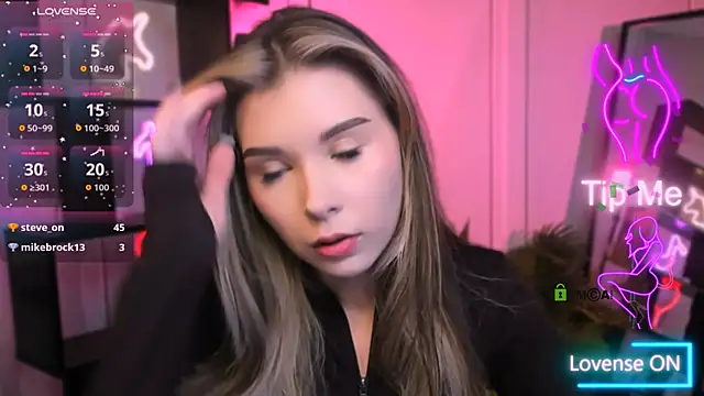 lily_morty - Lily_morty's free webcam - UK Sex Cams