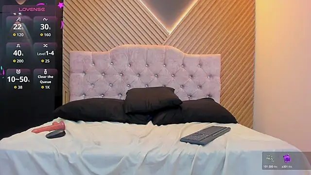 VickyJohnson1 webcam