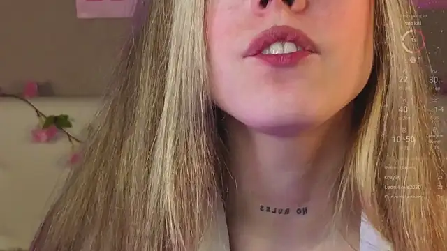 TiffinyMergist webcam