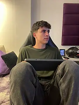 AdrianRinaldi webcam