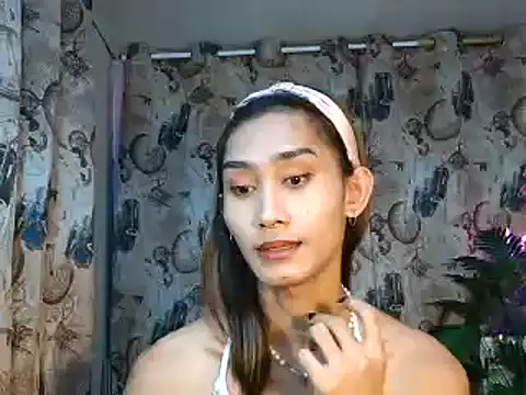 youarea_dreamer webcam